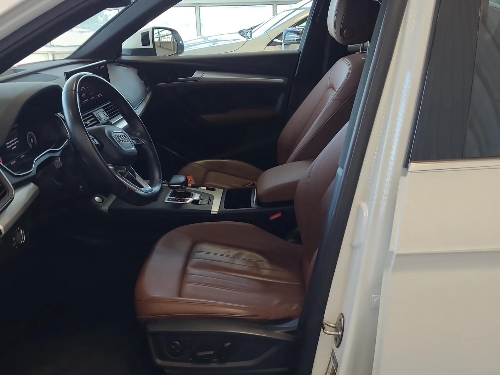 Audi Q5 PROGRESSIV* CARFAX* АВТОФИНАНСИРАНЕ*  - изображение 8