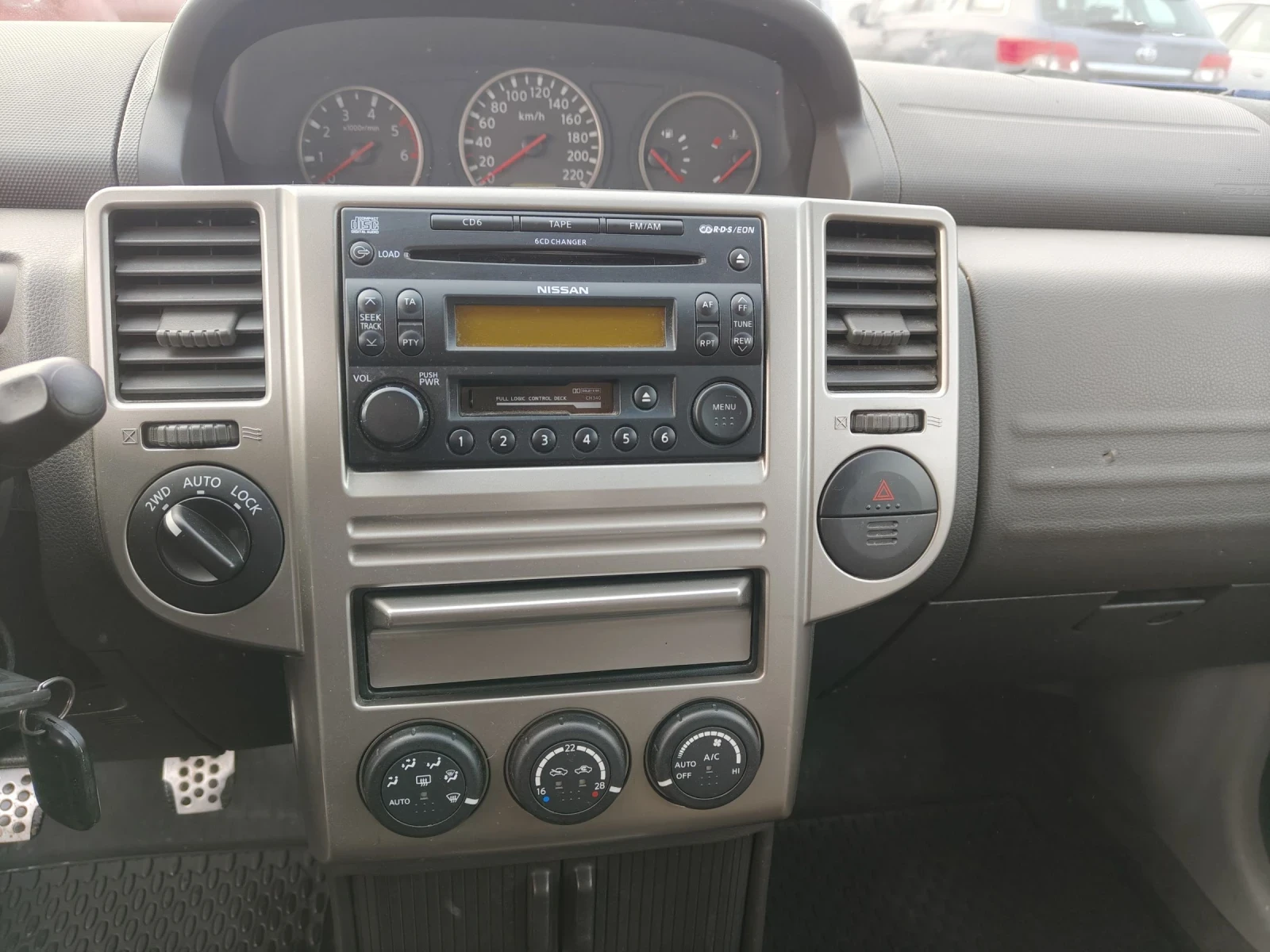 Nissan X-trail 2.2D 136 | Mobile.bg � ����������� 16