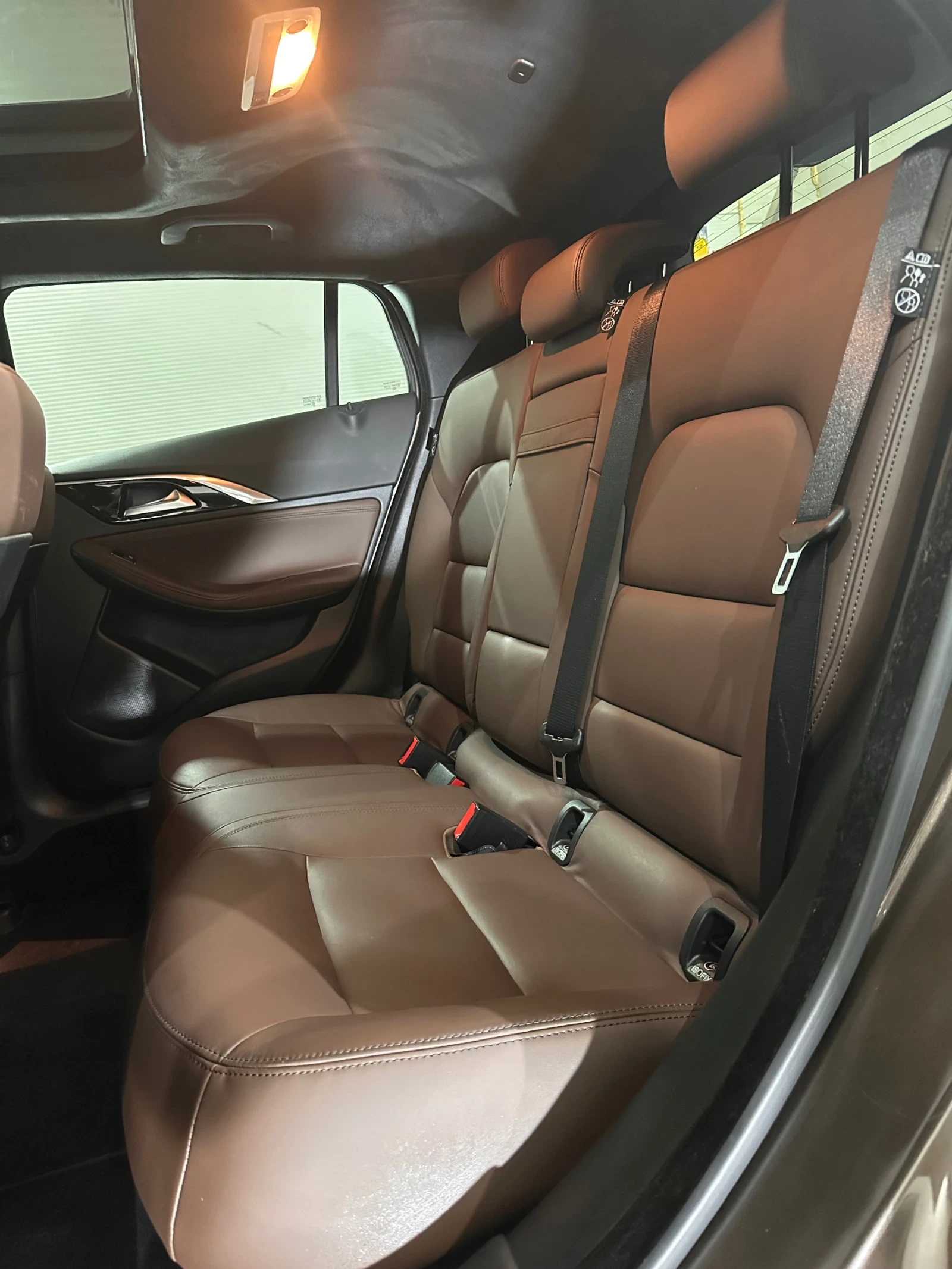 Infiniti QX30 * AUTO-NAVI-PANO* 4x4, снимка 14 - Автомобили и джипове - 54144068