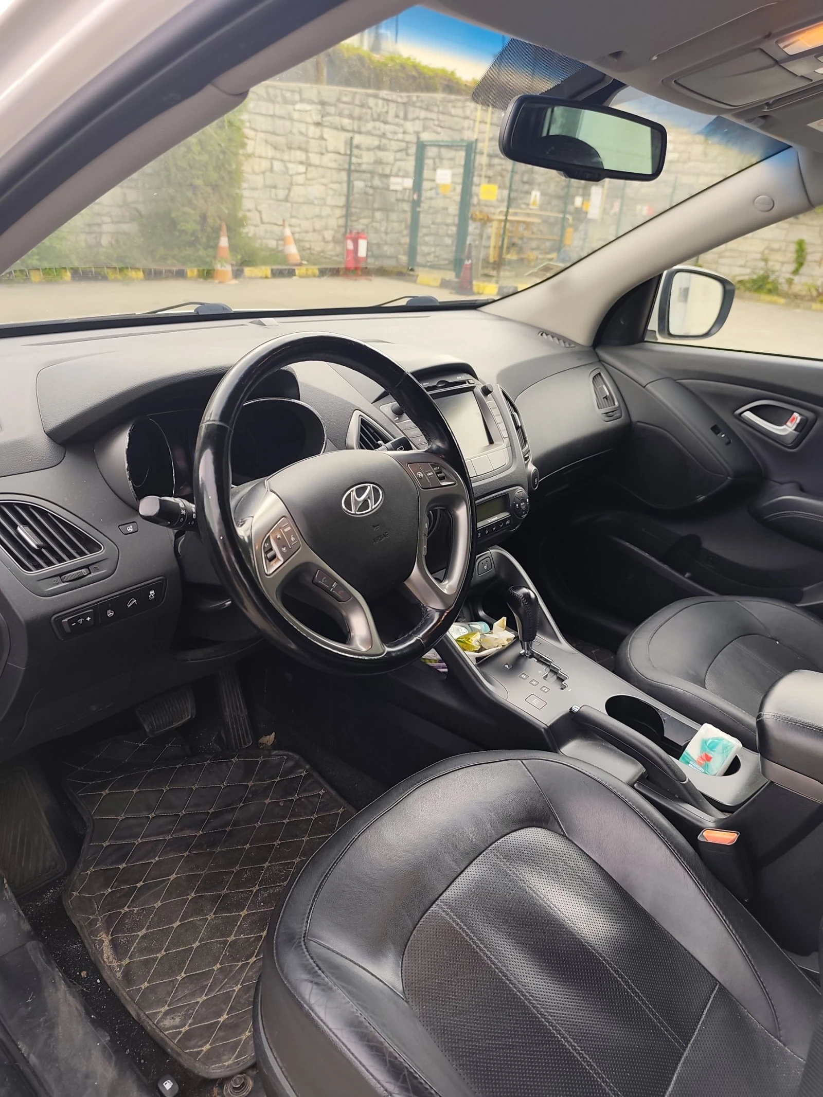 Hyundai IX35 2.0, снимка 9 - Автомобили и джипове - 54501442