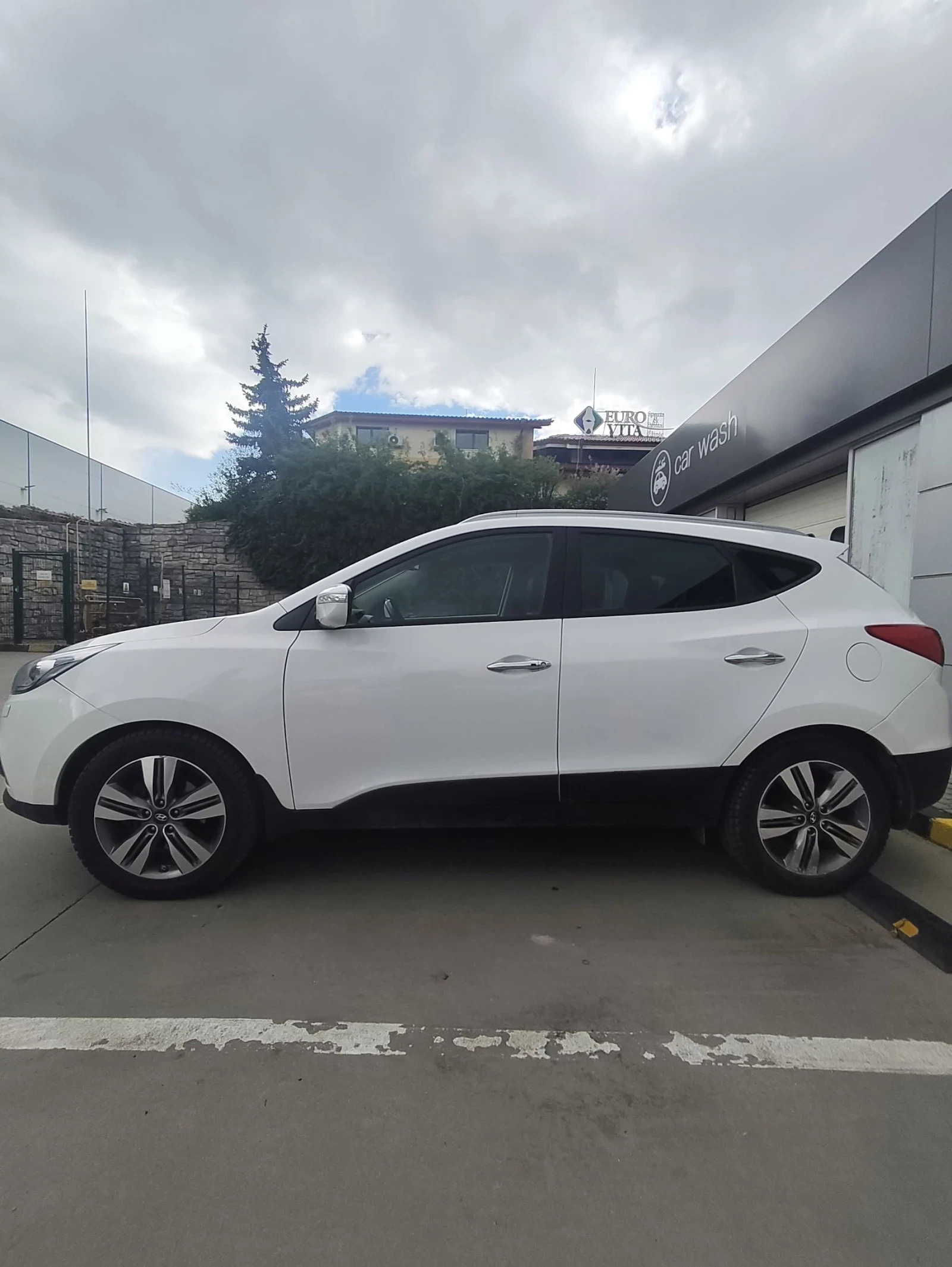 Hyundai IX35 2.0, снимка 2 - Автомобили и джипове - 54501442
