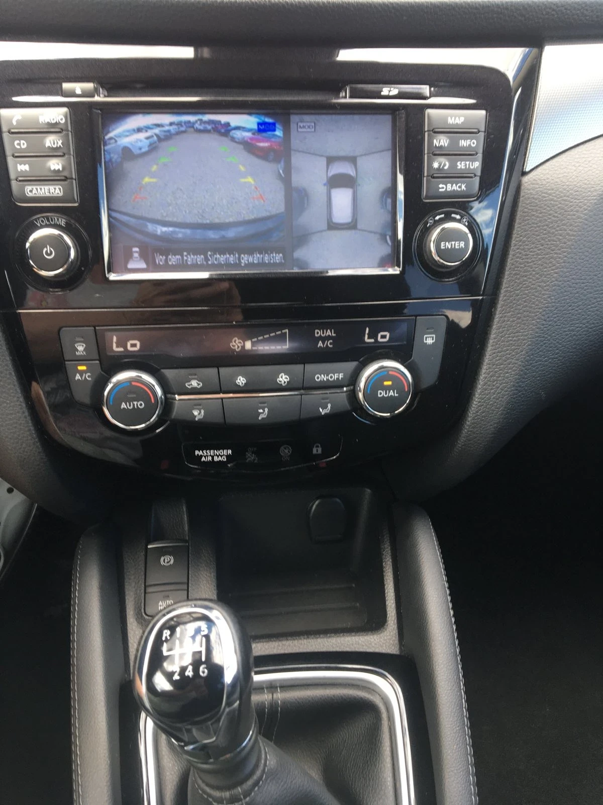 Nissan Qashqai 1.3i Tekna+ CH, снимка 16 - Автомобили и джипове - 54715324