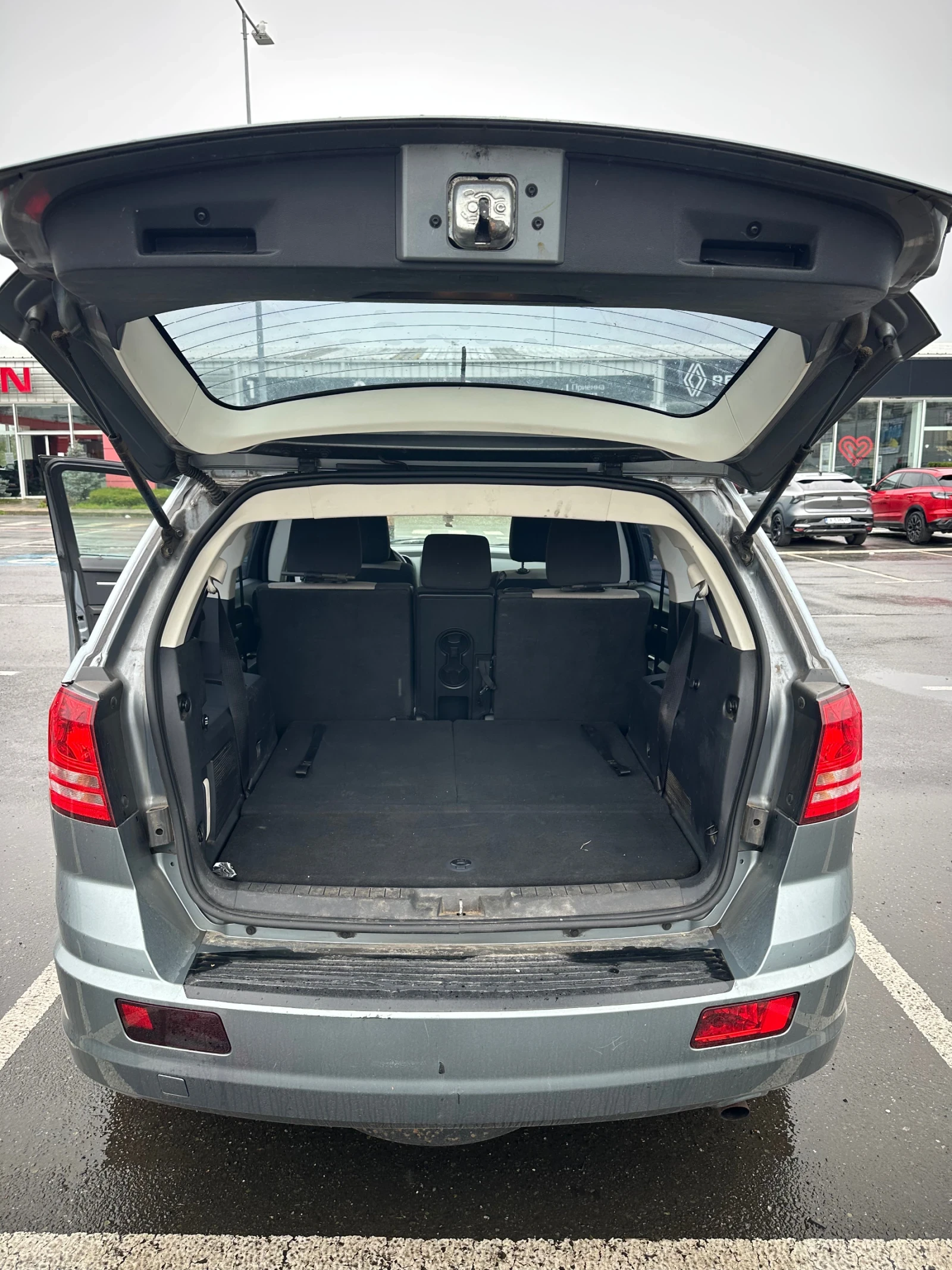 Dodge Journey 2.4 LPG, снимка 9 - Автомобили и джипове - 55667841