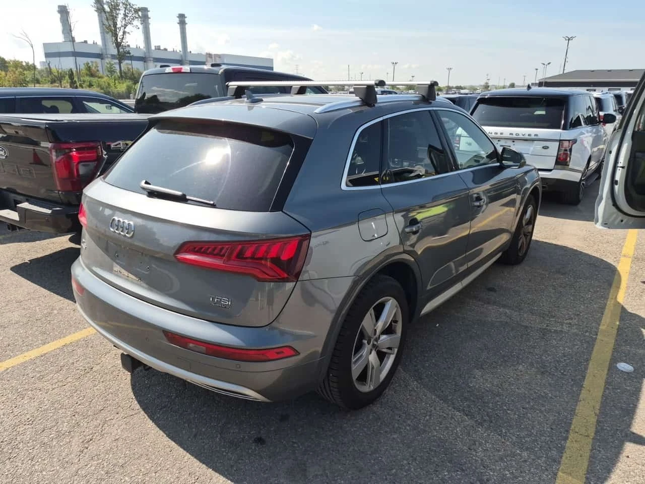 Audi Q5 * TECHNIK * CARFAX * , снимка 3 - Автомобили и джипове - 55784706