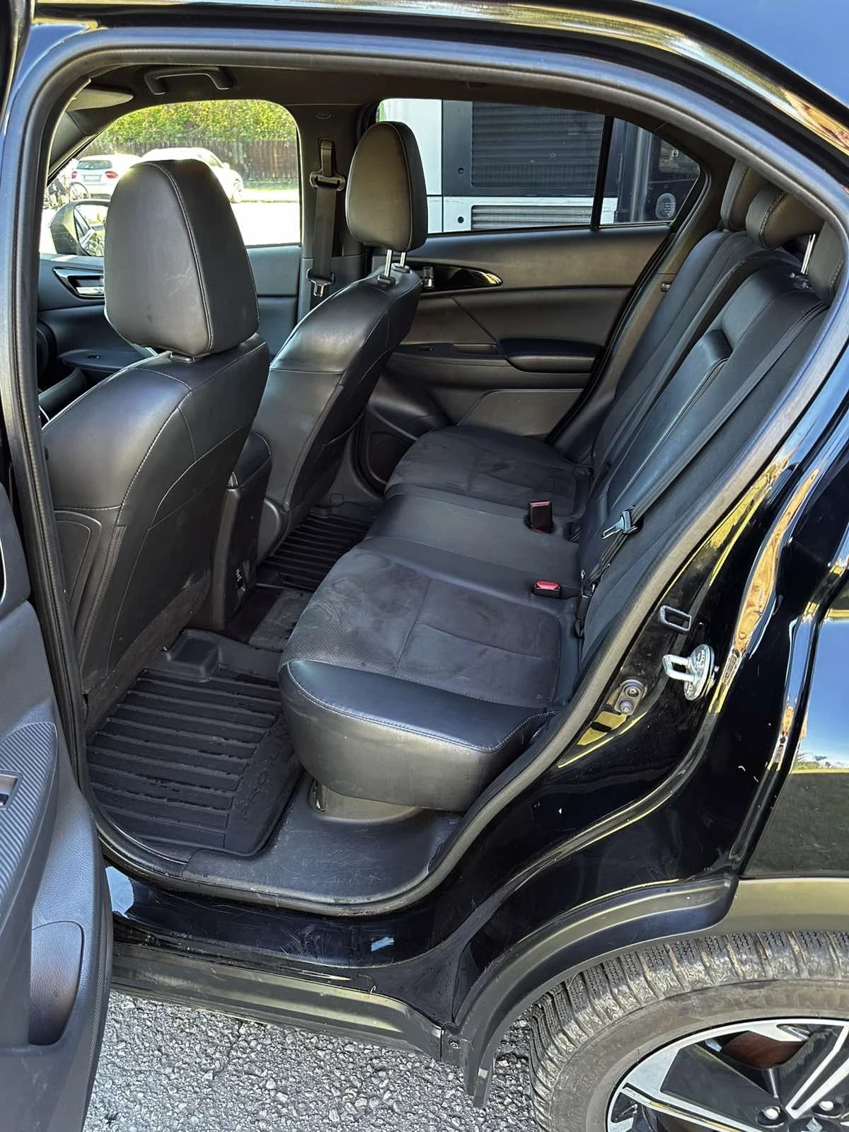 Mitsubishi Eclipse Cross, снимка 13 - Автомобили и джипове - 56639476