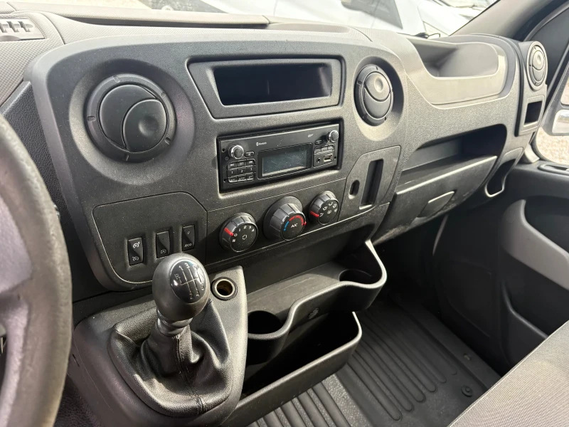 Renault Master Хладилен, снимка 13 - Бусове и автобуси - 53287895