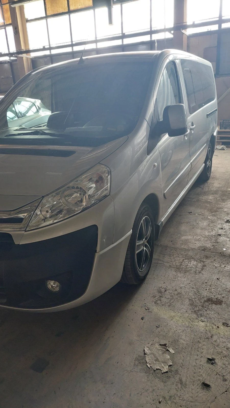 Citroen Jumpy Пътнически Бус, снимка 4 - Бусове и автобуси - 55878585
