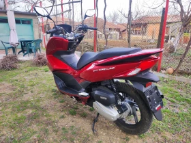 Honda Pcx 125cc 12к.с. 4T 3850km 2017г, снимка 4