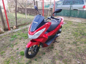 Honda Pcx 125cc 12к.с. 4T 3850km 2017г, снимка 2