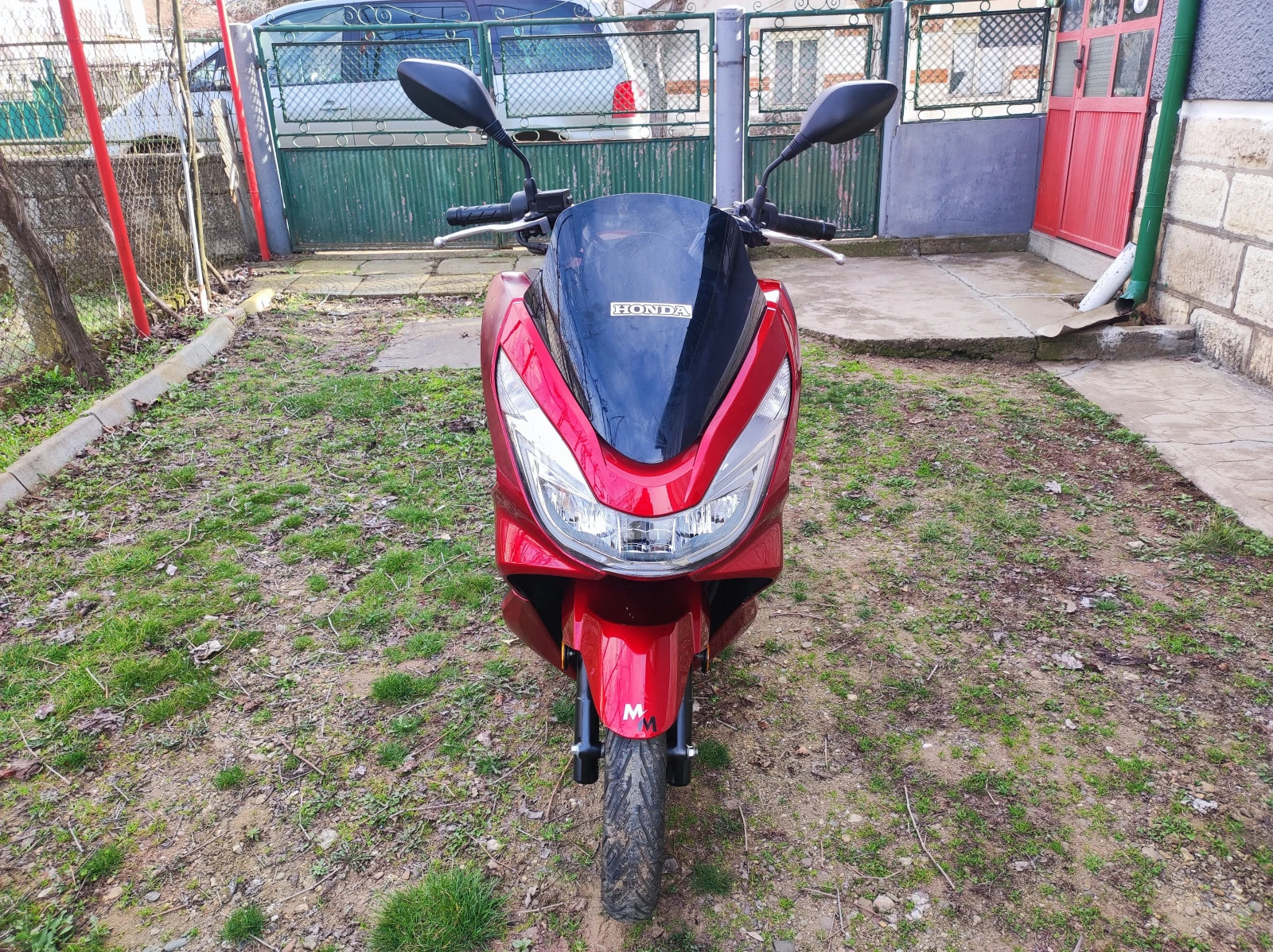 Honda Pcx 125cc 12к.с. 4T 3850km 2017г | Mobile.bg — изображение 1