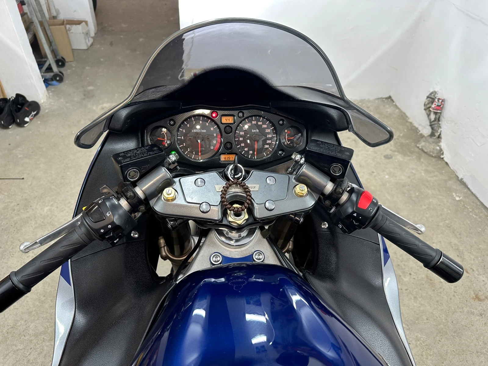 Suzuki Hayabusa GSX1300R - изображение 9