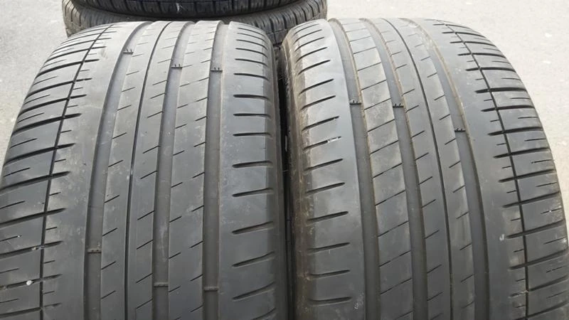 Гуми Летни 275/40R19, снимка 1 - Гуми и джанти - 27418067