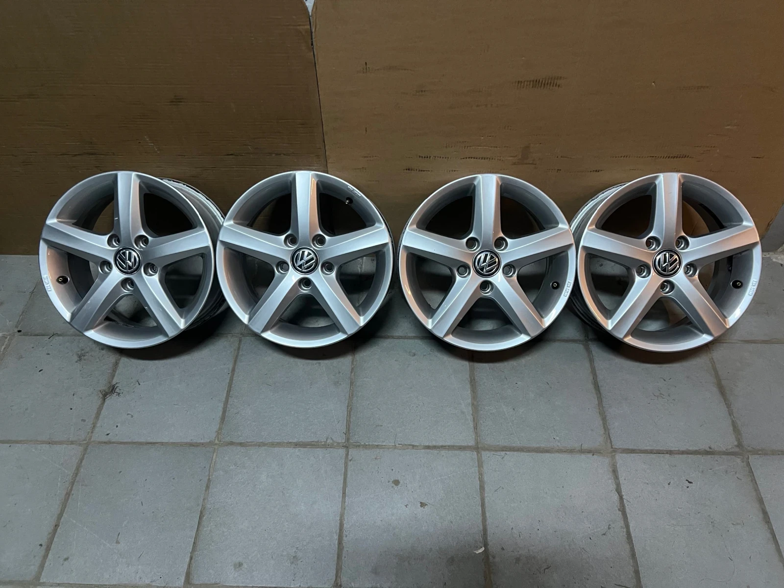 Джанти, снимка 2 - Гуми и джанти - 54286713