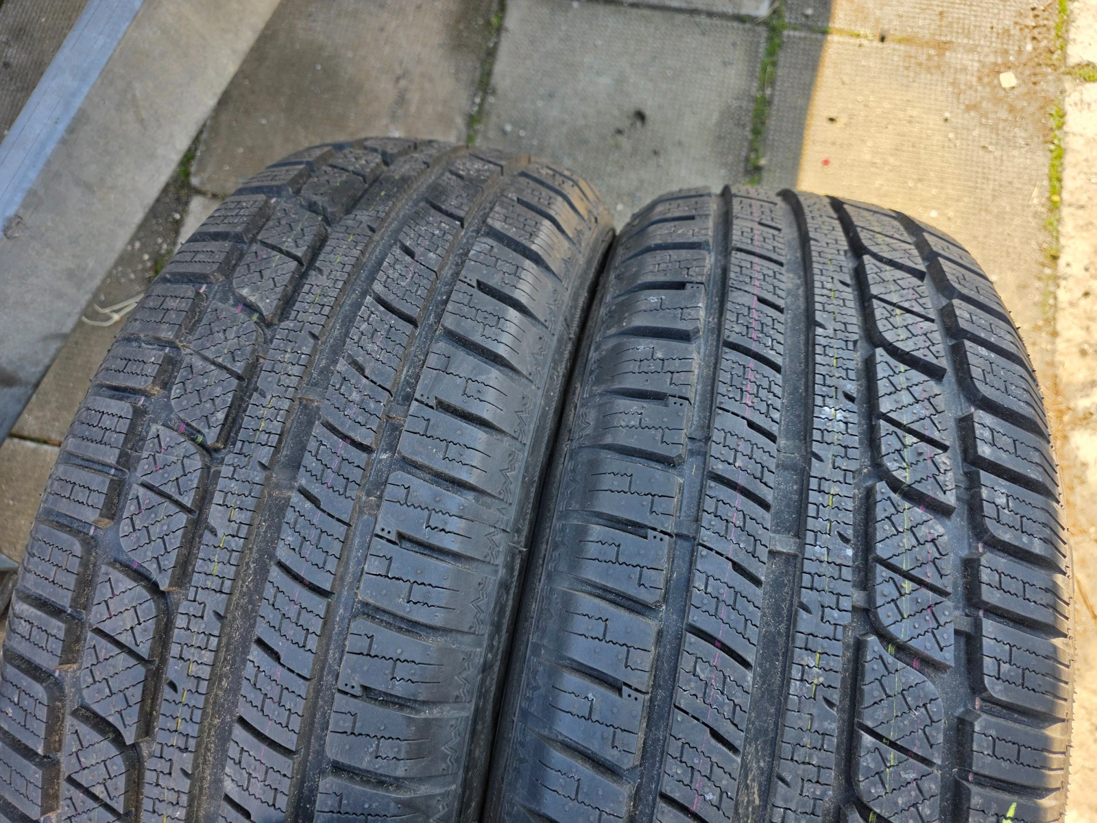 Гуми Зимни 255/60R17, снимка 5 - Гуми и джанти - 54731506