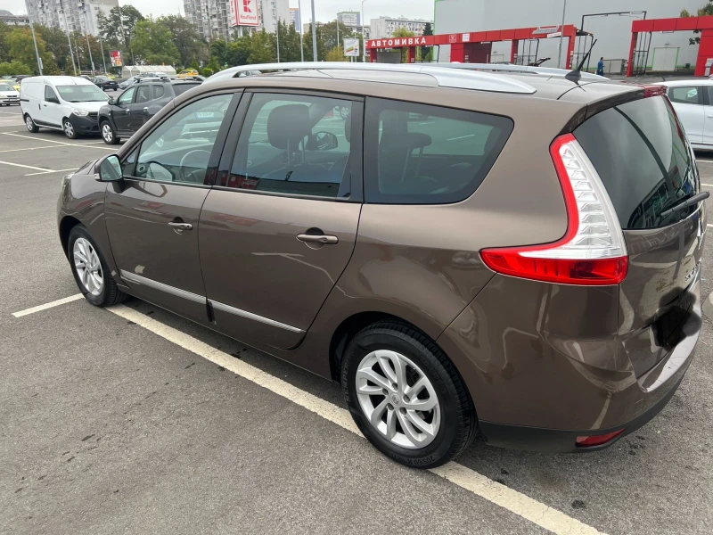 Renault Grand scenic, снимка 11 - Автомобили и джипове - 47394991