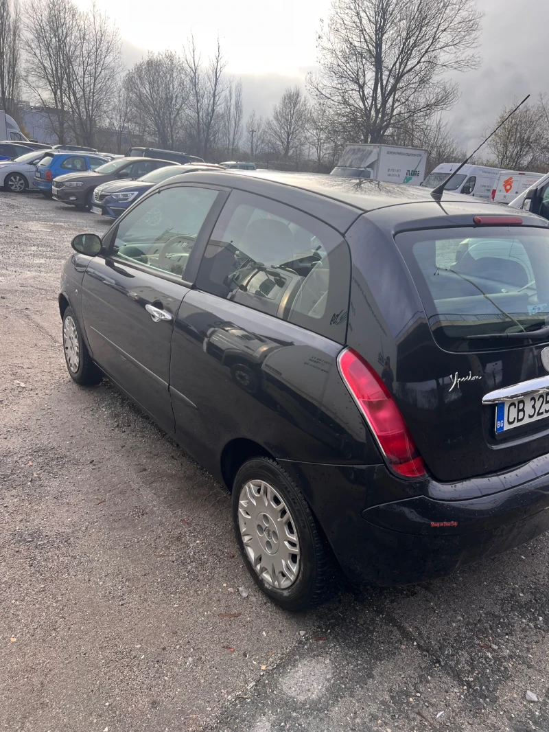 Lancia Ypsilon, снимка 4 - Автомобили и джипове - 48189389