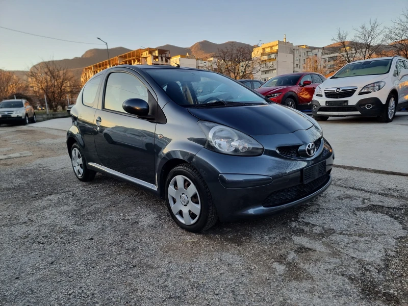 Toyota Aygo 1.4 HDI, снимка 8 - Автомобили и джипове - 48386959