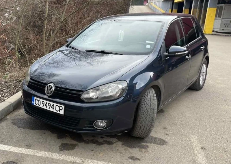 VW Golf, снимка 1 - Автомобили и джипове - 49025491