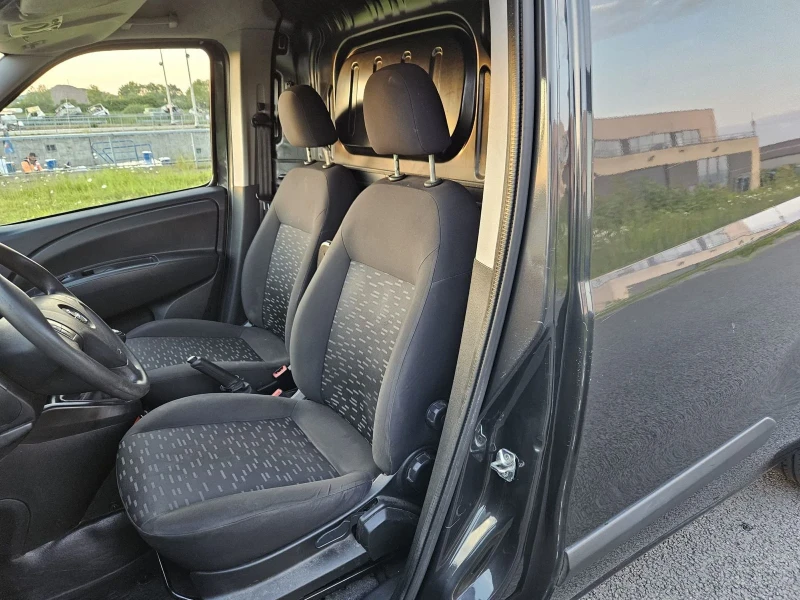 Opel Combo 1.6 D, снимка 11 - Автомобили и джипове - 49201575