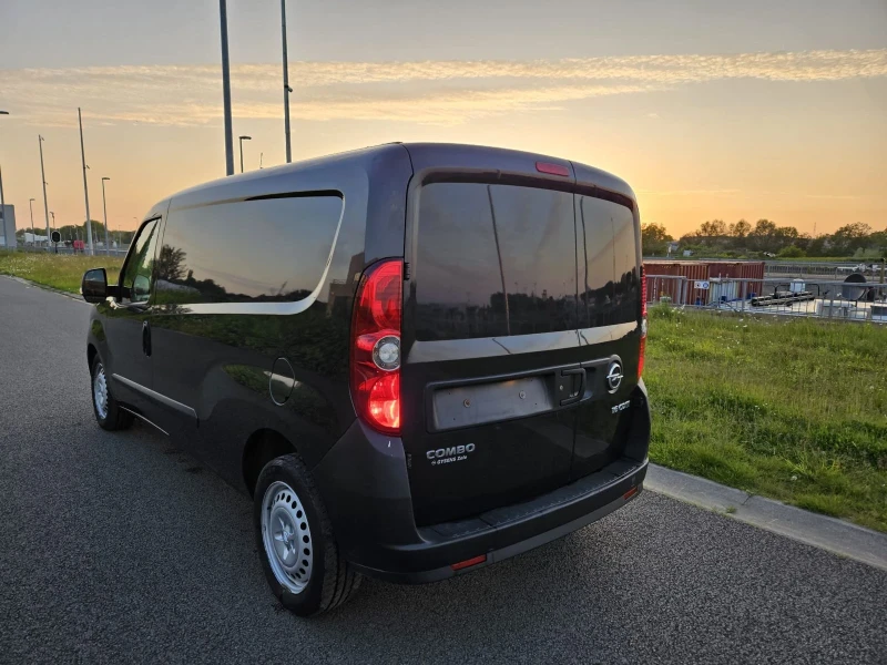 Opel Combo 1.6 D, снимка 7 - Автомобили и джипове - 49201575