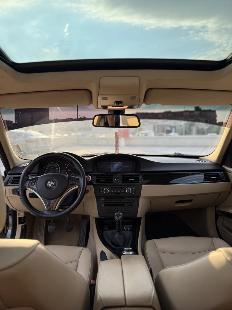 BMW 330, снимка 11 - Автомобили и джипове - 52555406