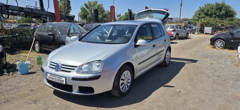 VW Golf 1.6 БЕНЗИН 102к.с, снимка 2 - Автомобили и джипове - 51484657