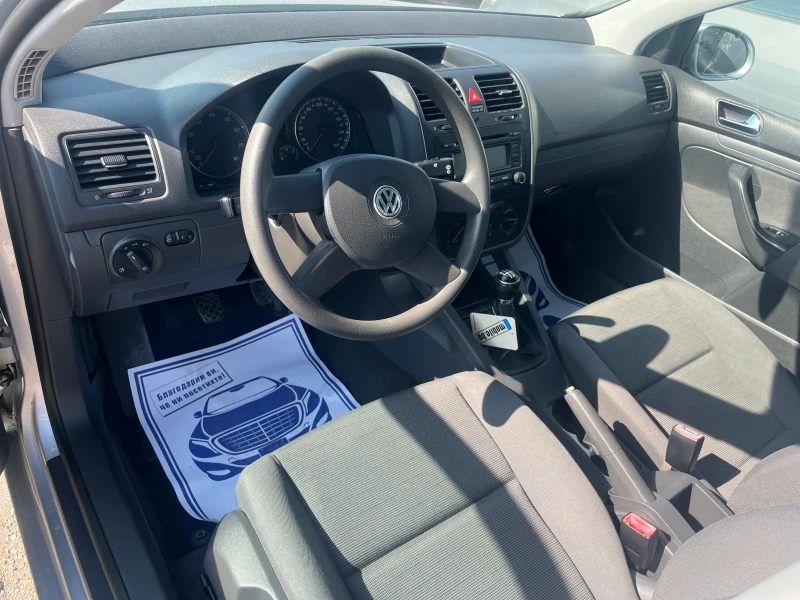 VW Golf 1.6 БЕНЗИН 102к.с, снимка 7 - Автомобили и джипове - 51484657