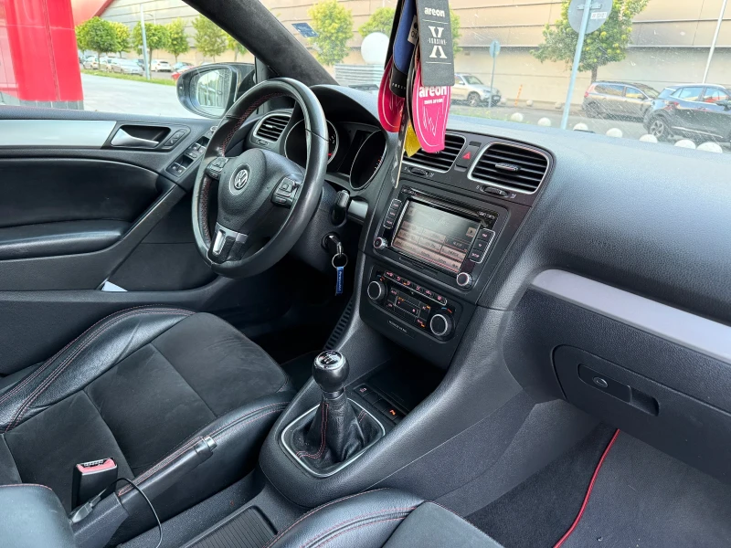 VW Golf 240кС* Rline* БАРТЕР* УНИКАТ* , снимка 9 - Автомобили и джипове - 51619541
