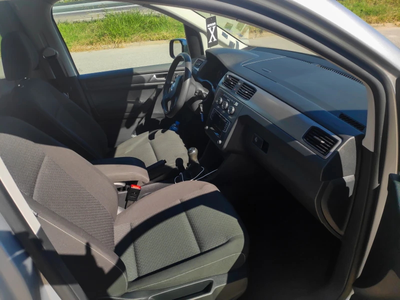VW Caddy MAXI 6+ 1, снимка 7 - Автомобили и джипове - 52413933