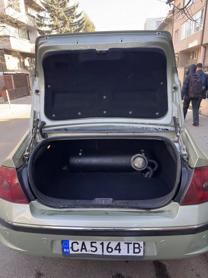 Peugeot 407 Газ / Кожа / Подгрев, снимка 12 - Автомобили и джипове - 52851992