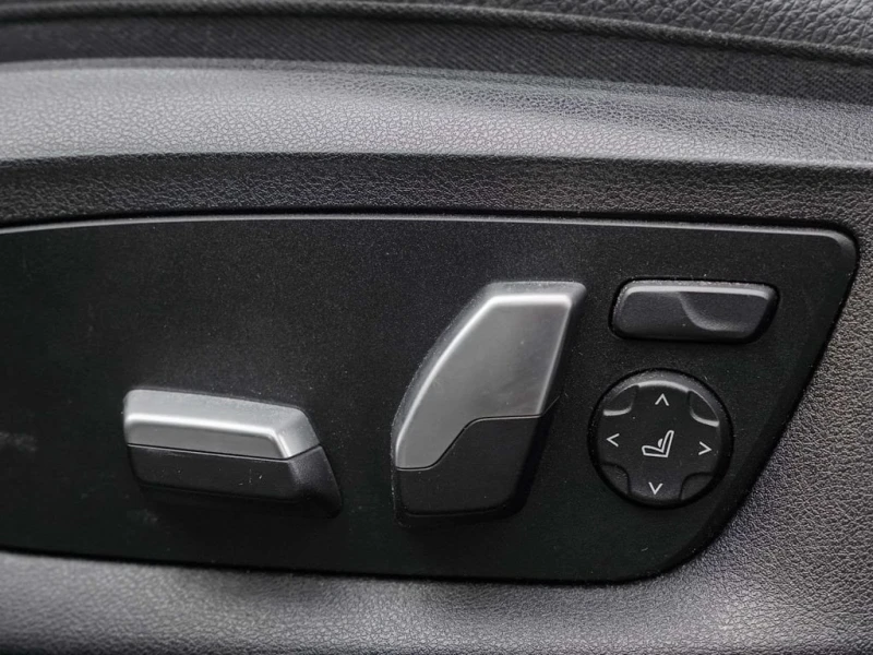 BMW 530E * xDrive * CARFAX * БЕЗ ПЪРВОНАЧАЛНА ВНОСКА, снимка 10 - Автомобили и джипове - 53214034