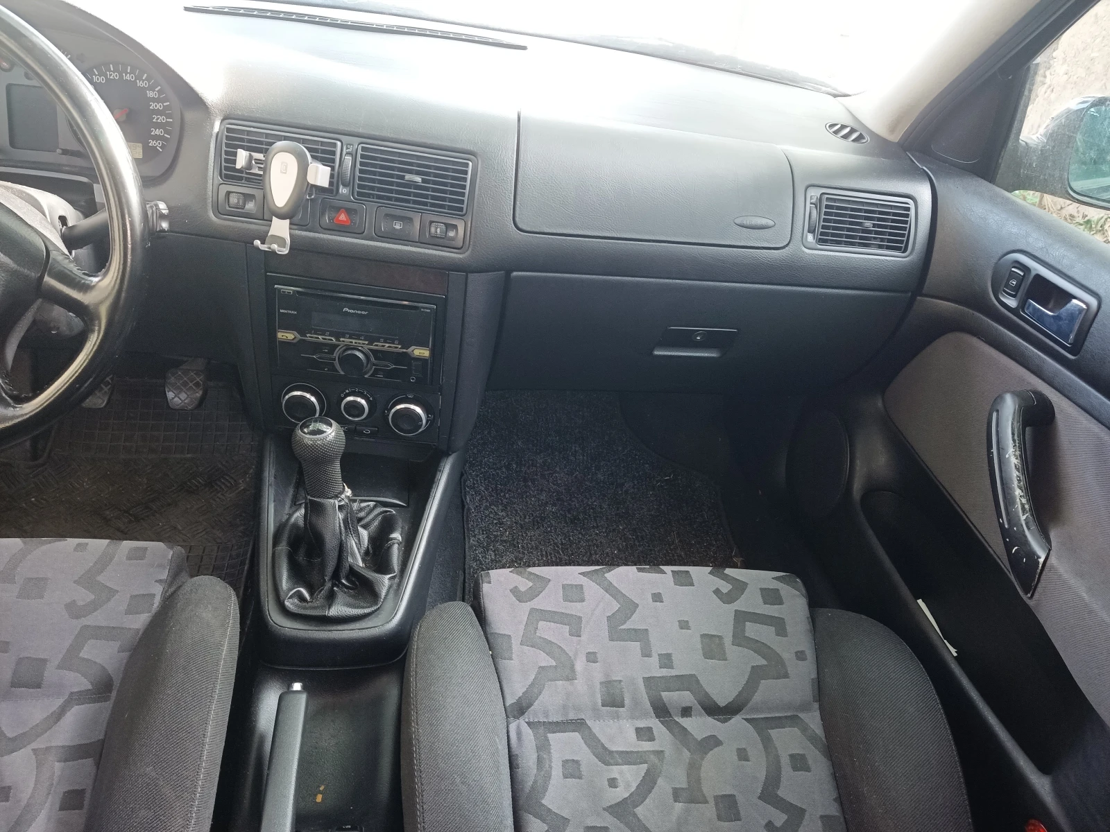 VW Golf 4 : 1, 6SR - изображение 6