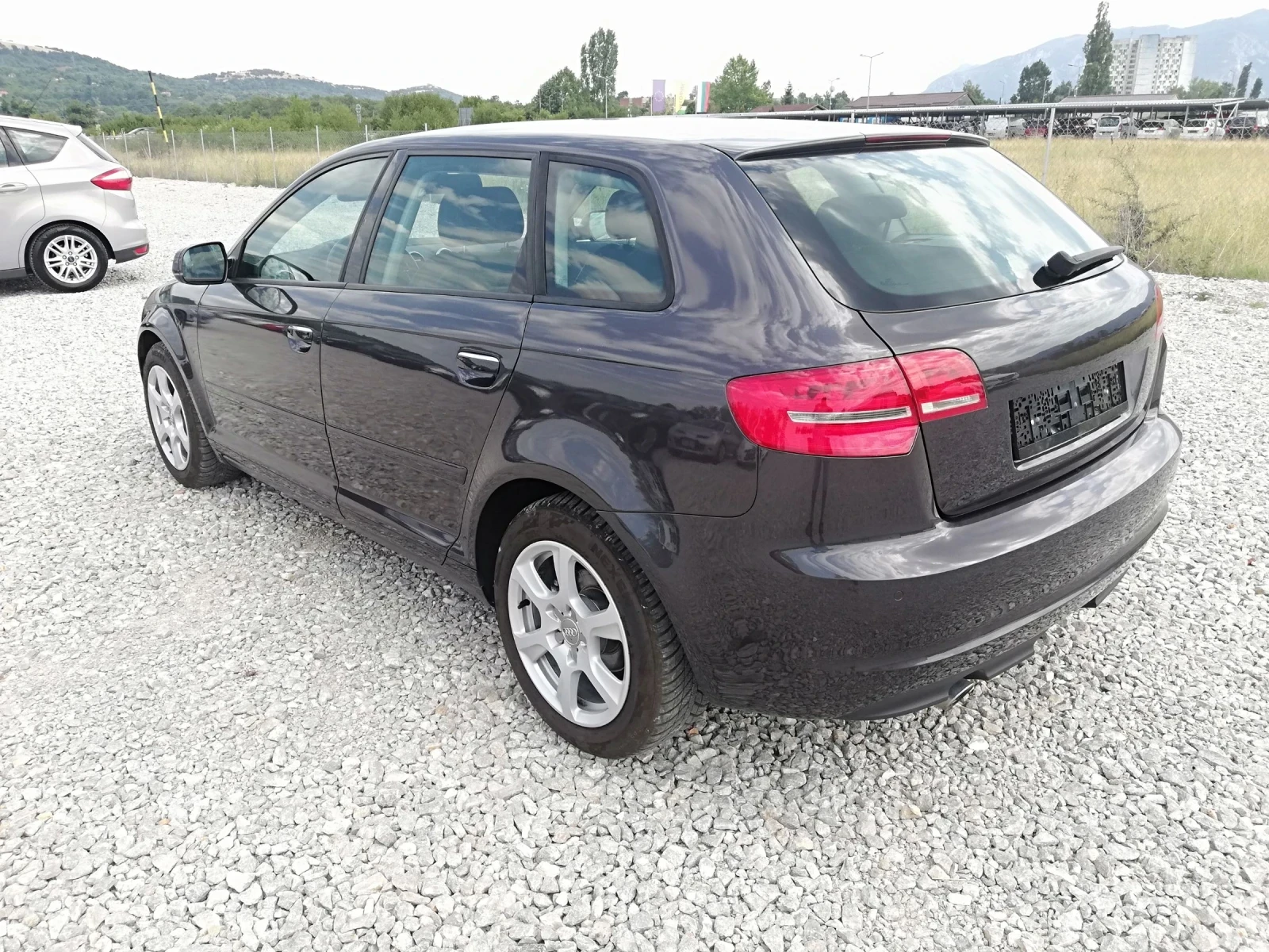 Audi A3 1.6TDI S LINE NAVI KLI. - изображение 4