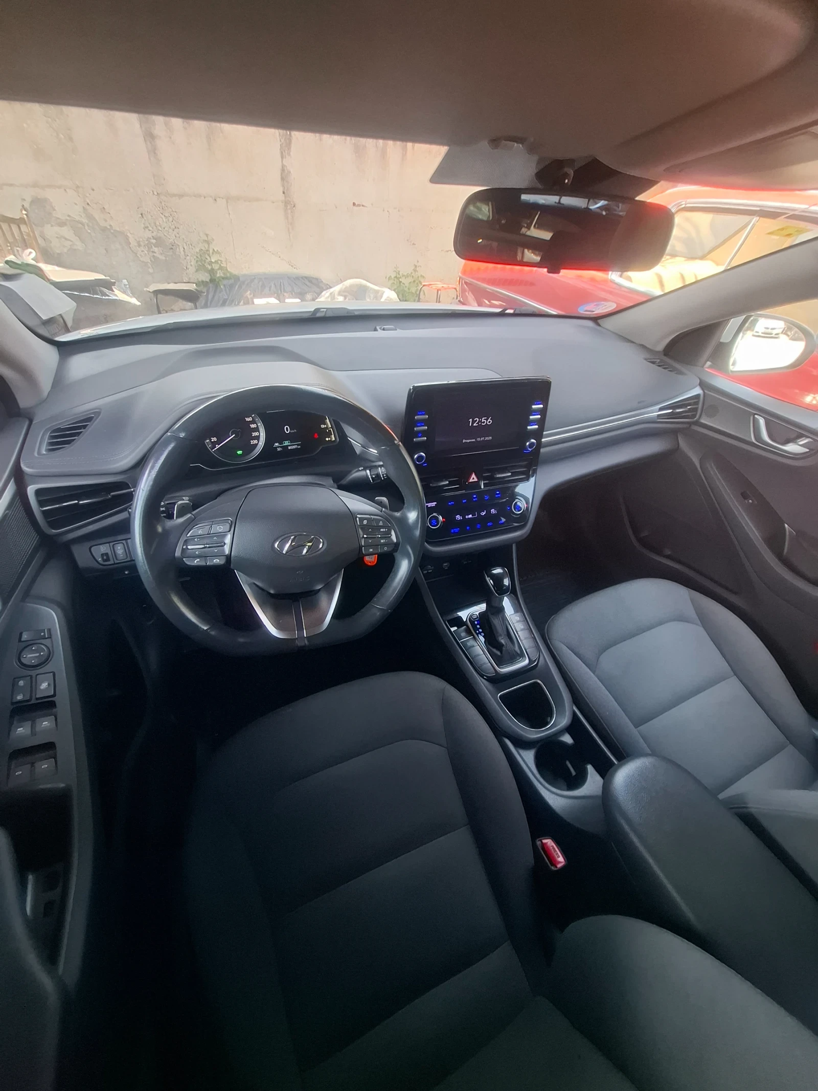 Hyundai Ioniq 1.6i hybrid - изображение 4