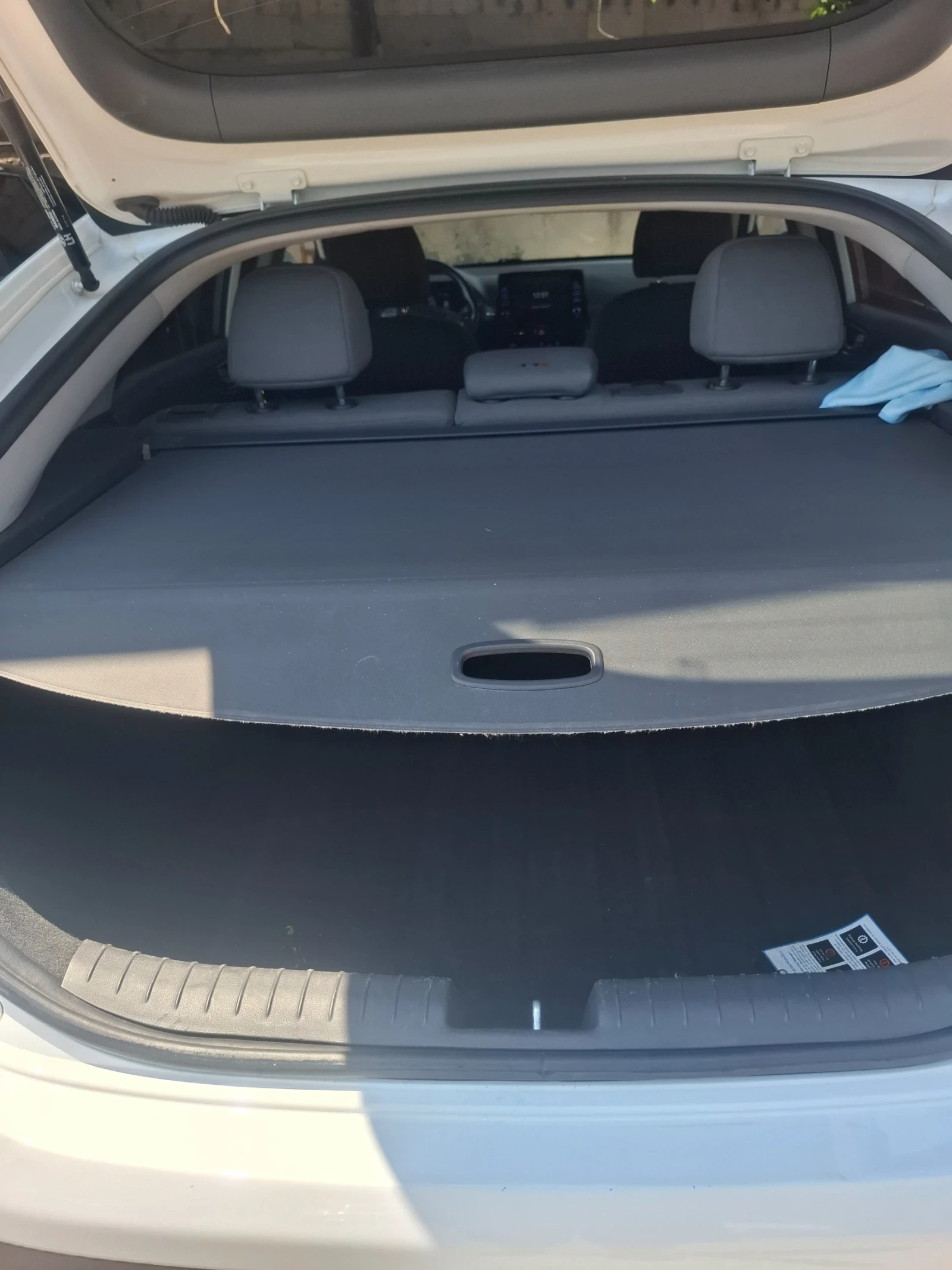 Hyundai Ioniq 1.6i hybrid - изображение 7
