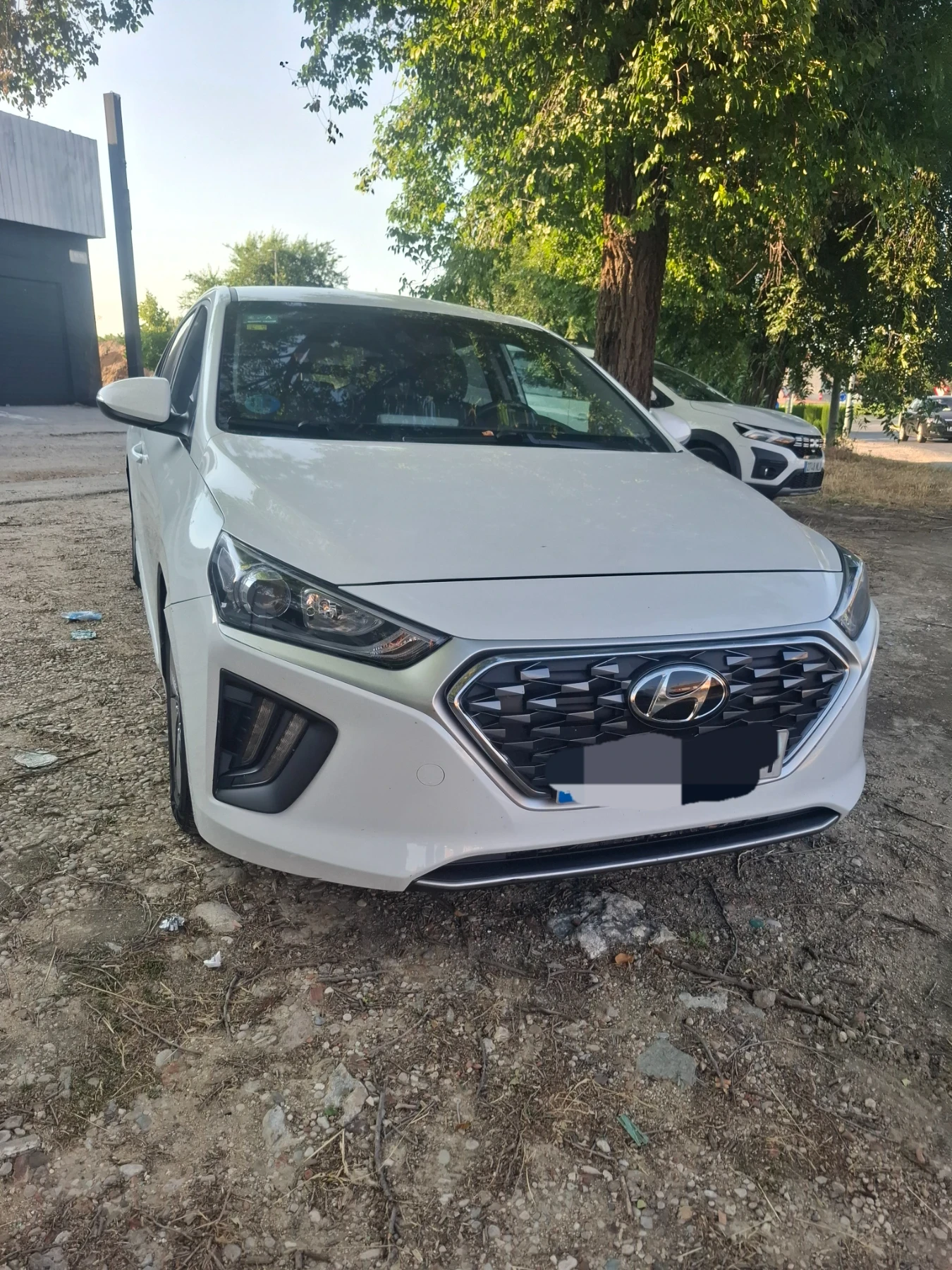 Hyundai Ioniq 1.6i hybrid - изображение 8
