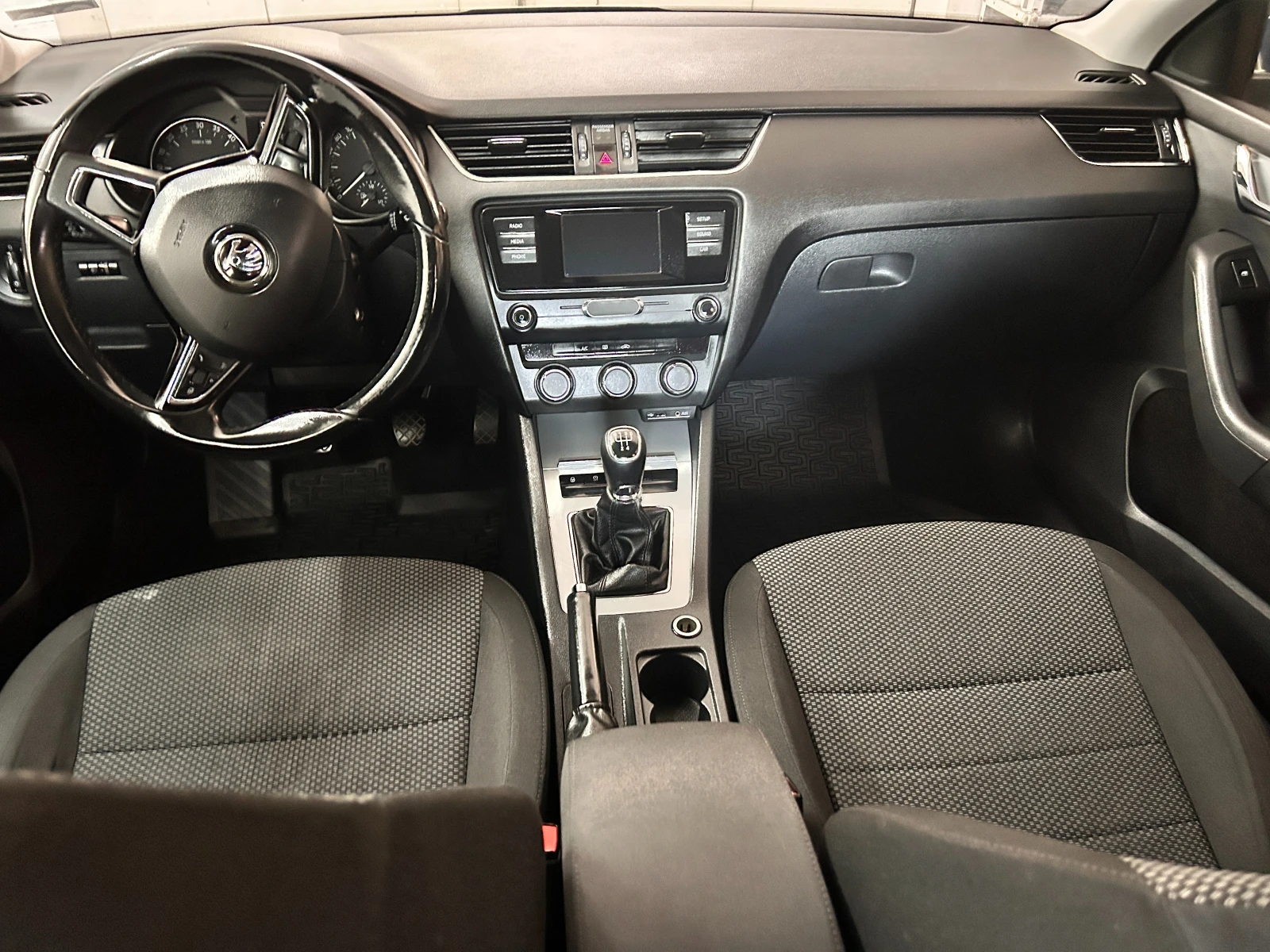 Skoda Octavia 1.6 TDI - изображение 8