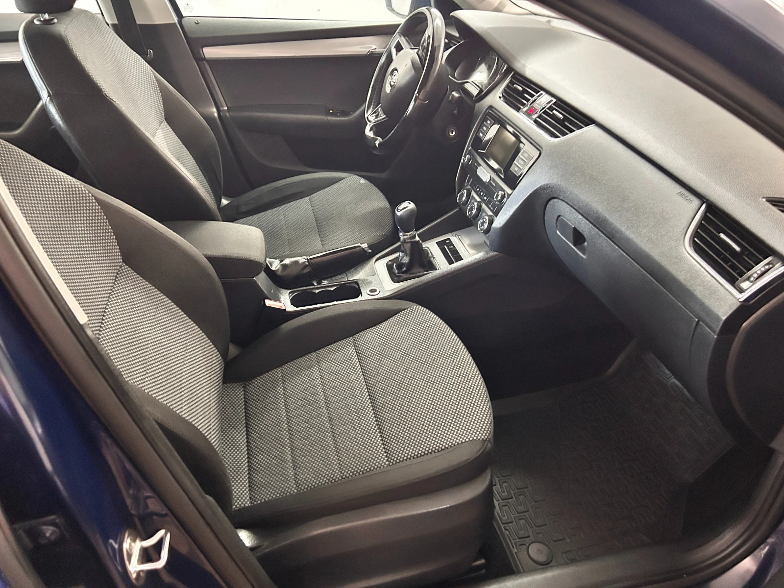 Skoda Octavia 1.6 TDI - изображение 9