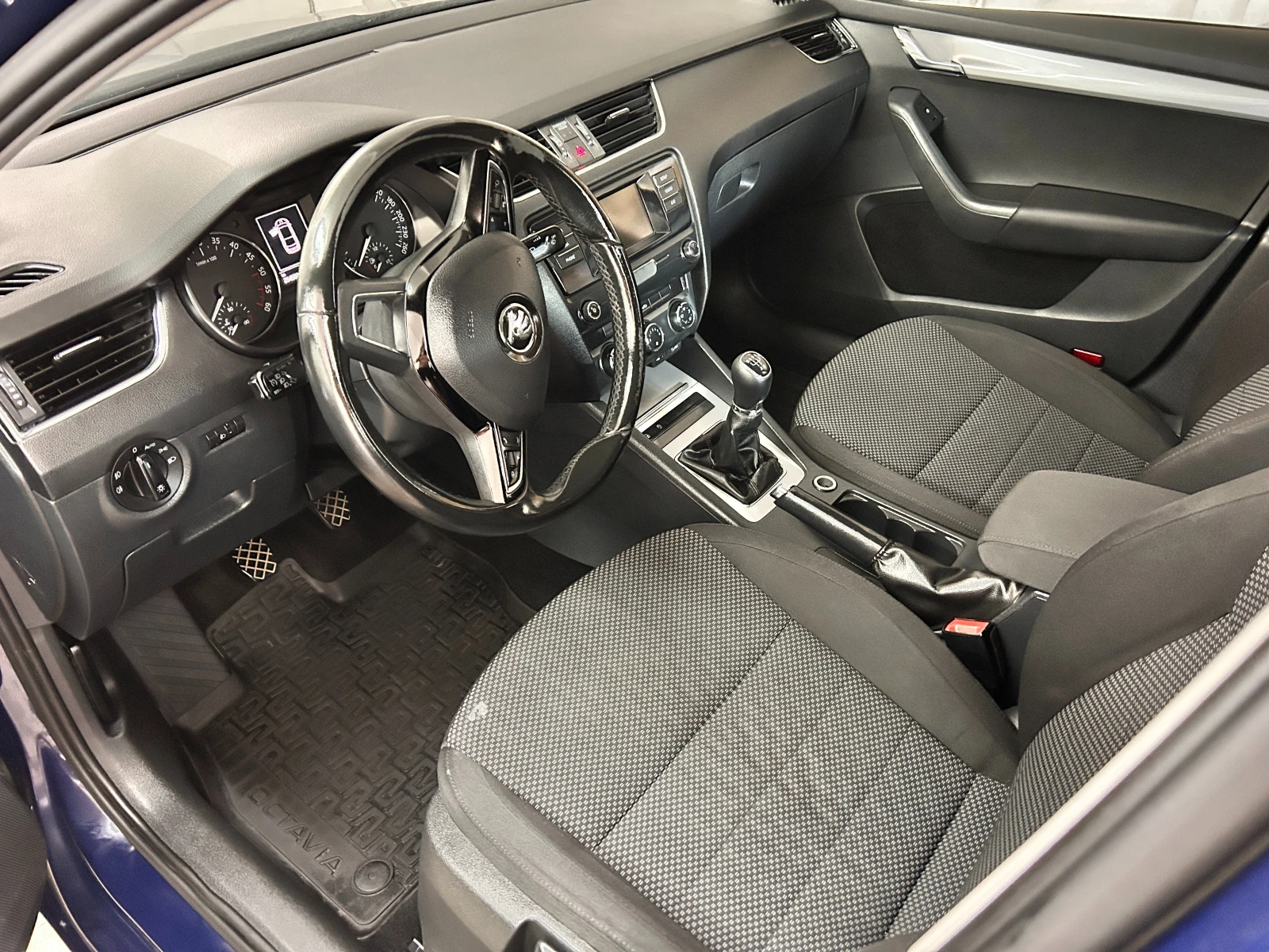 Skoda Octavia 1.6 TDI - изображение 7