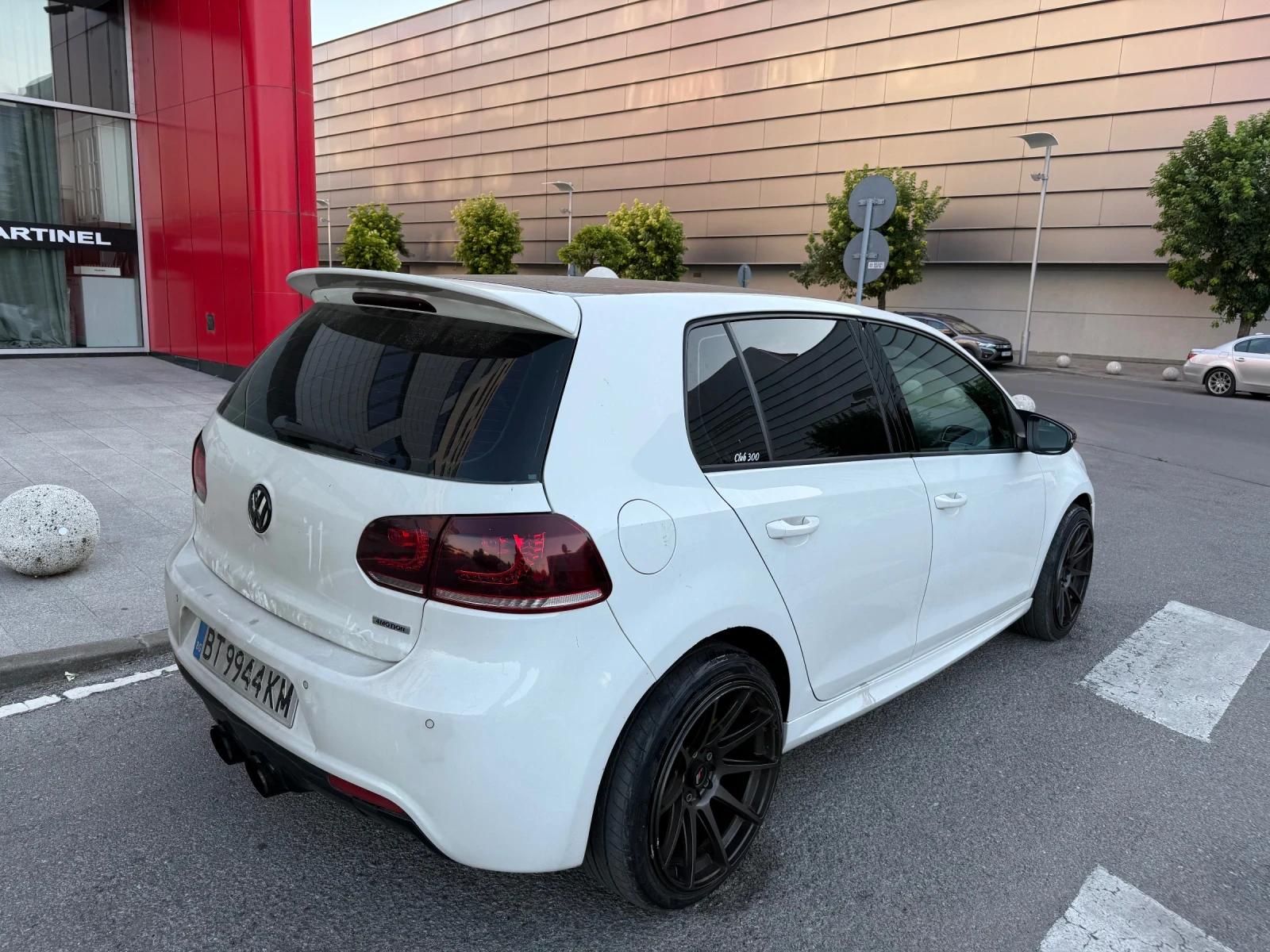 VW Golf Rline* Единствен* в* БГ - изображение 4