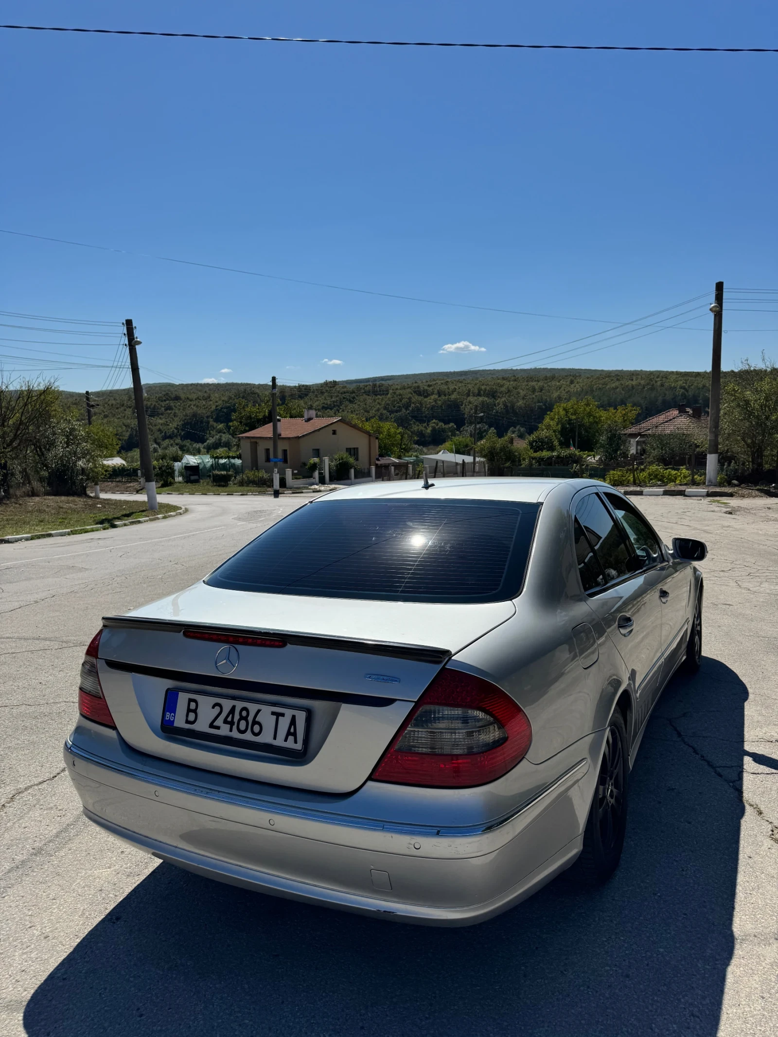 Mercedes-Benz E 320  - изображение 2