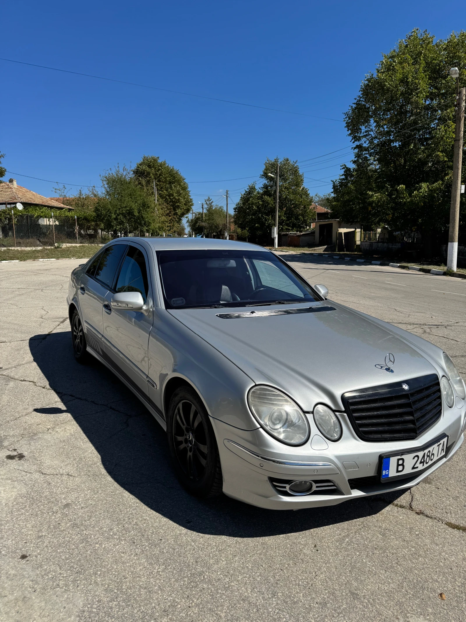 Mercedes-Benz E 320  - изображение 5