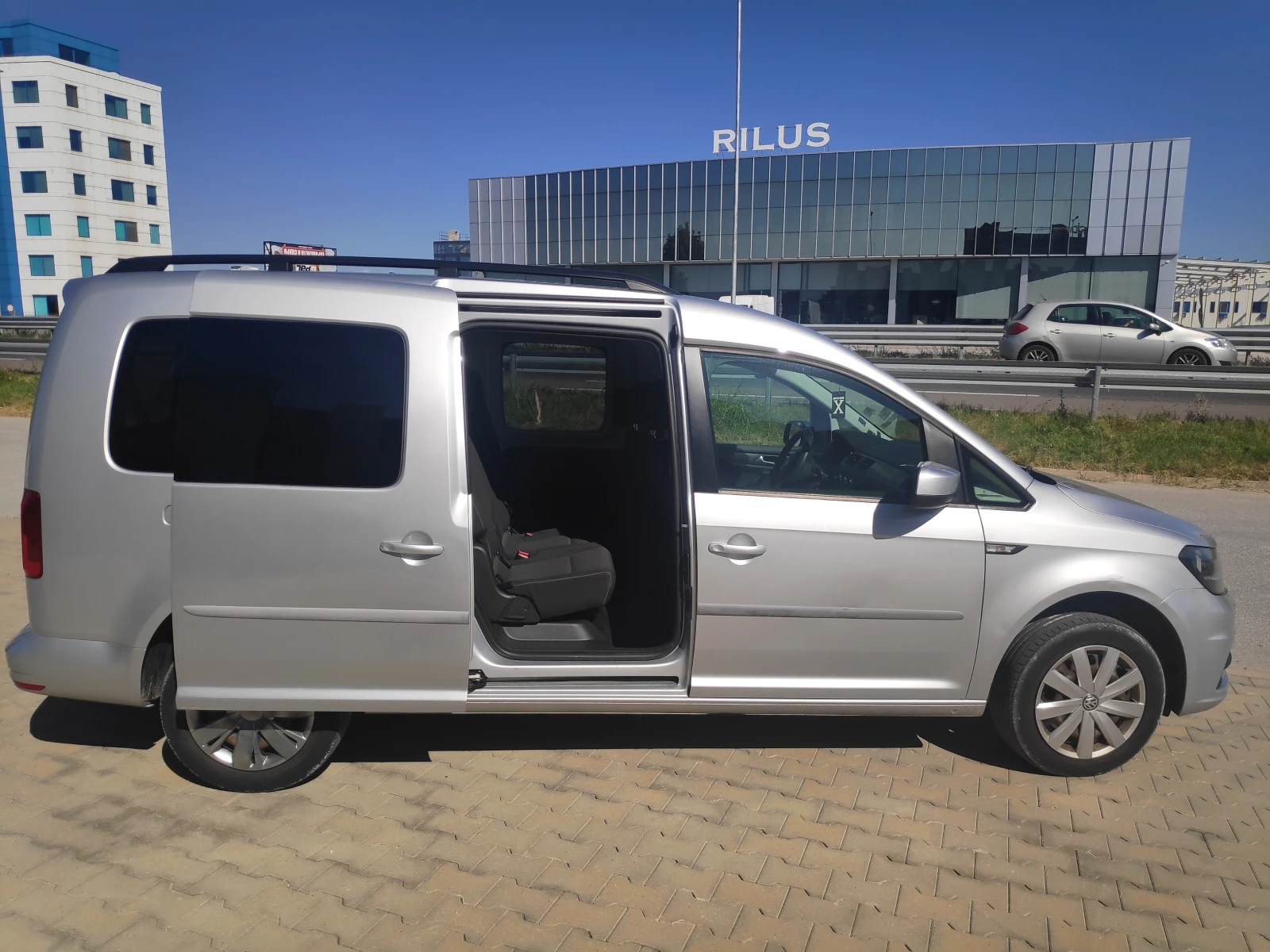 VW Caddy MAXI 6+ 1 - изображение 9
