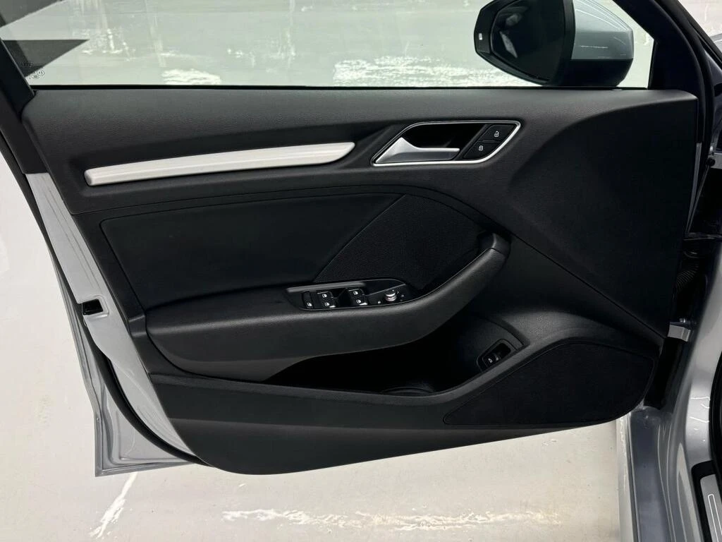 Audi S3 * PROGRESSIV| BACKUP| CARPLAY| SUNROOF| * CARFAX * | Mobile.bg � ����������� 7