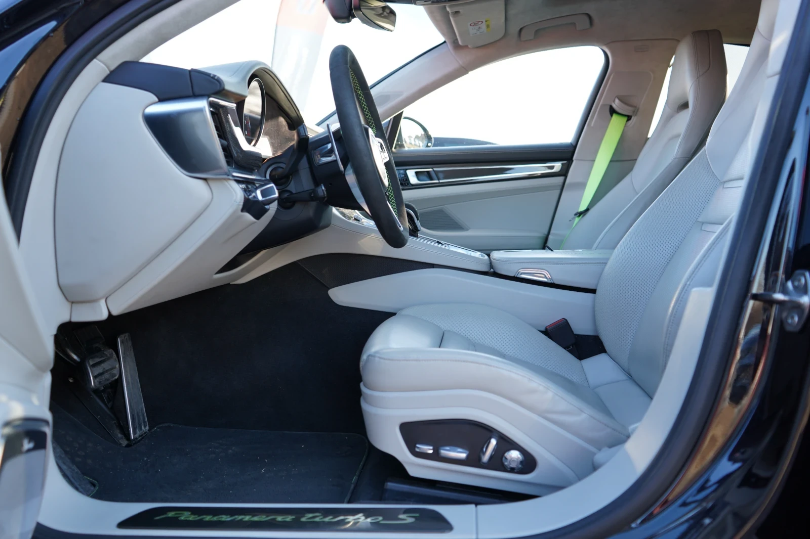Porsche Panamera TURBO S* APPROVED* BURM* 360CAM* PANO* DISTR* CARB - изображение 8