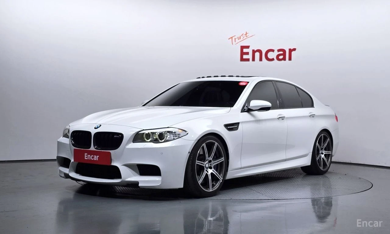 BMW M5 ХЕДЪП* ОБДУХВАНЕ* КАМЕРА* ПОДГРЕВ* МЕМОРИ* КЕЙЛЕС*