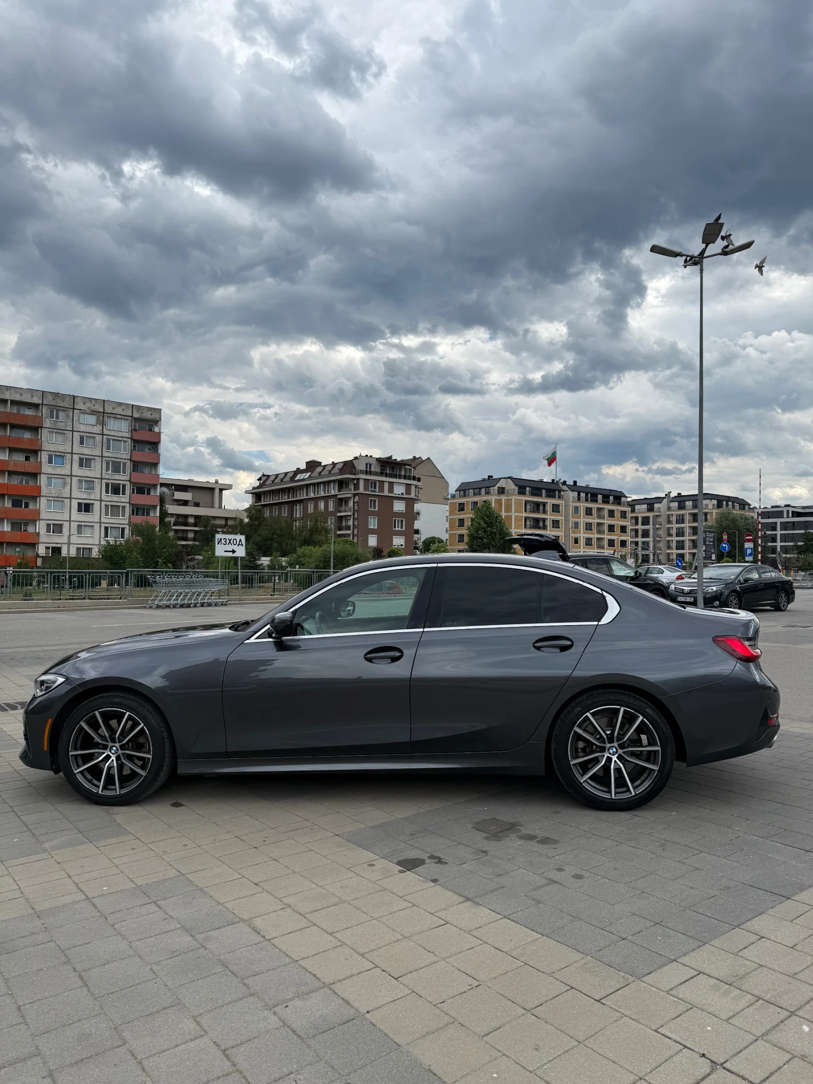 BMW 330, снимка 6 - Автомобили и джипове - 55265579