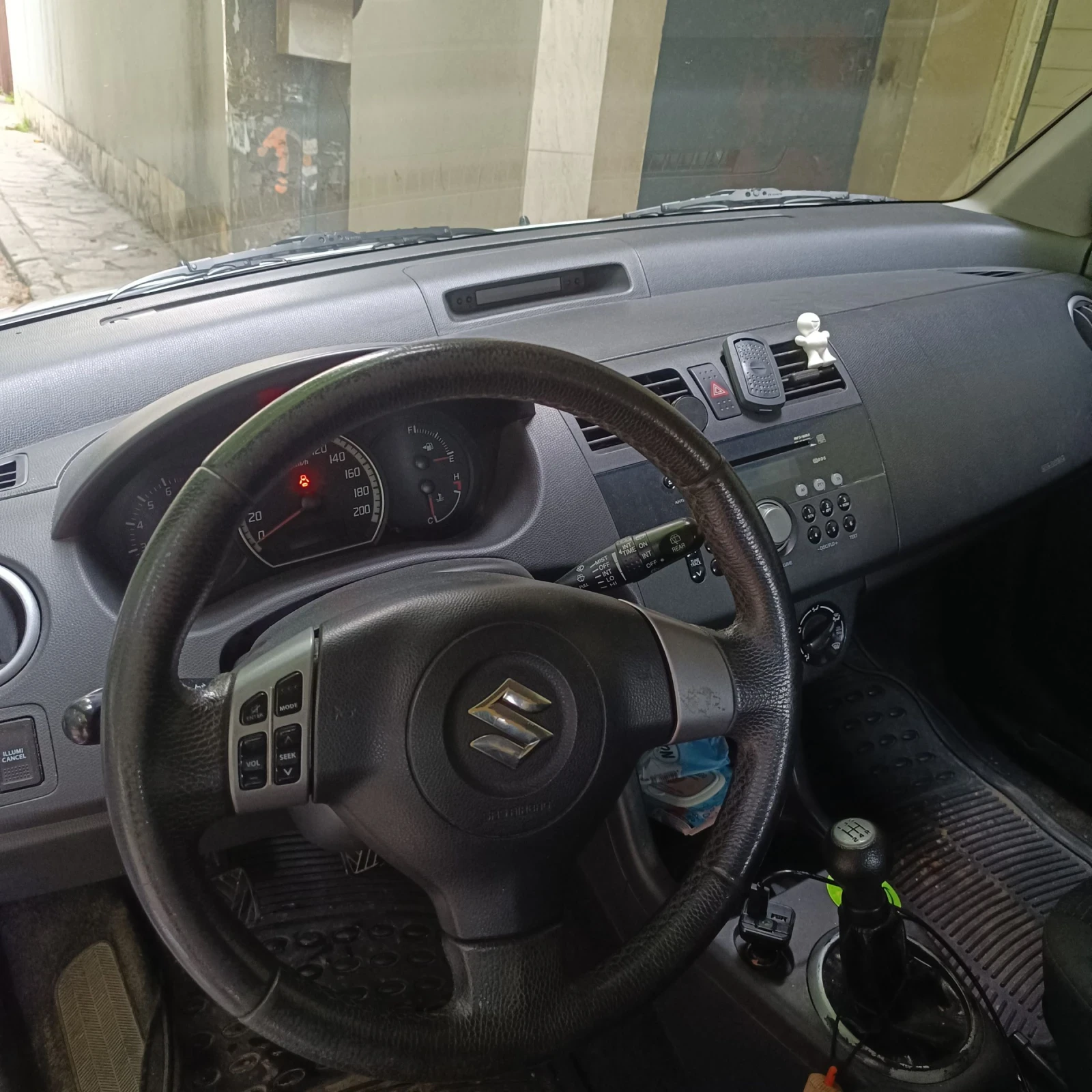 Suzuki Swift, снимка 5 - Автомобили и джипове - 55303466
