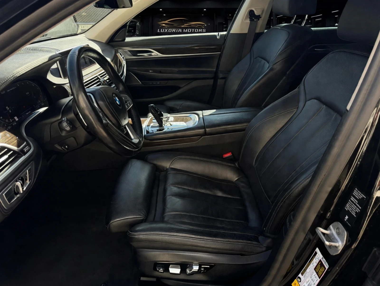 BMW 740 * b58* !!Сервизна История!!, снимка 5 - Автомобили и джипове - 55323522