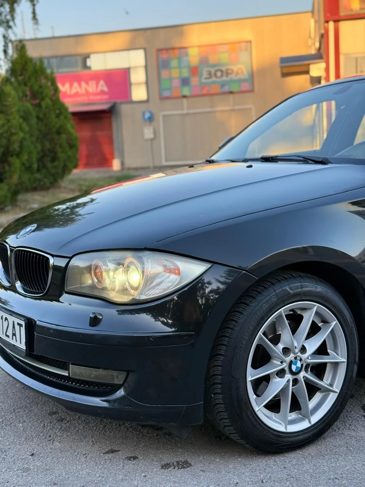 BMW 116 d/2.0/+ EURO5A+ FACELIFT+ ОБСЛУЖЕНА, снимка 10 - Автомобили и джипове - 55894186